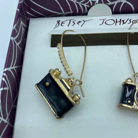 Betsey Johnson Camera earrings - Picture 3 of 3